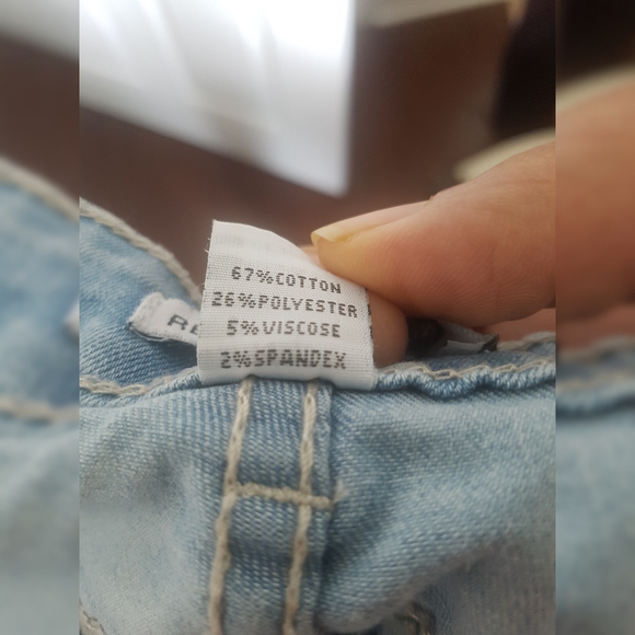 Jeans - Picture 3 of 3